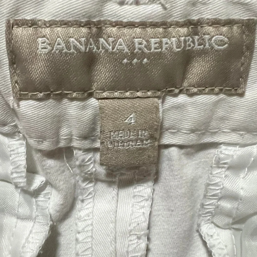 Banana Republic white shorts size 4 303.5